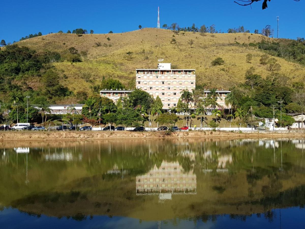 Belo Flat Cavalinho Branco - Aguas De Lindoia Apartman Kültér fotó